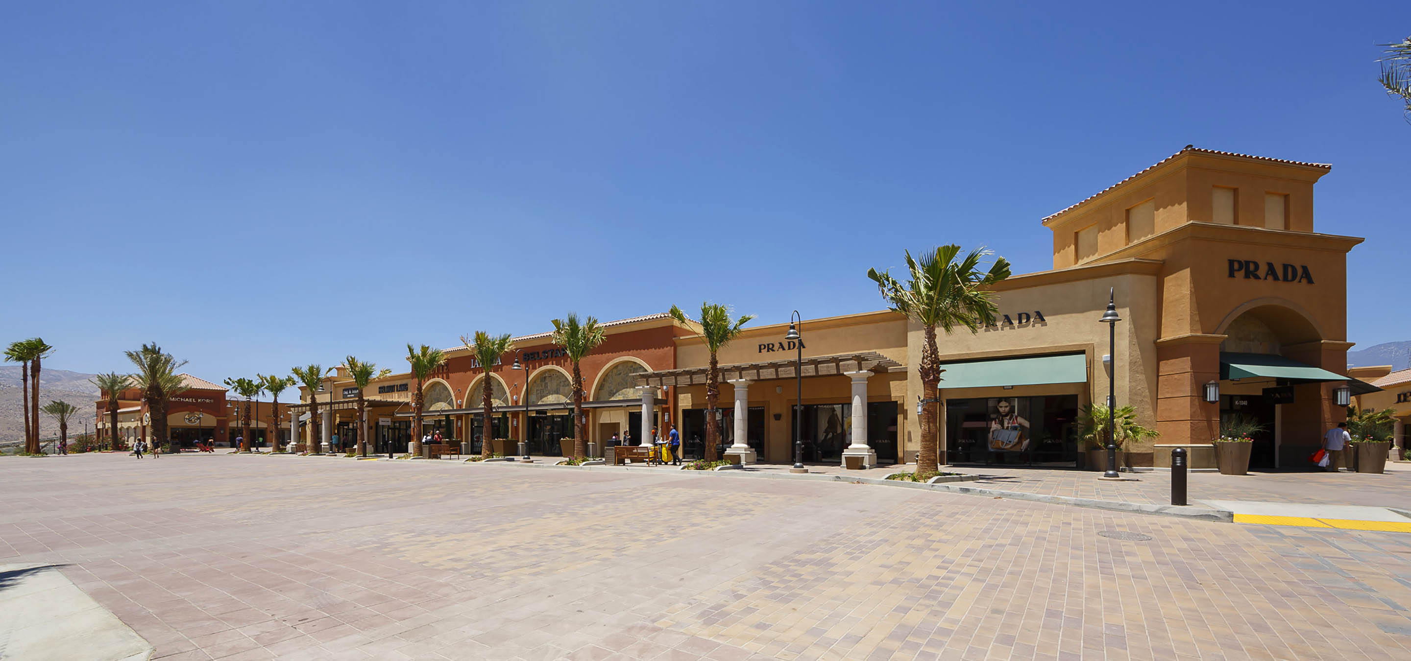 Desert Hills Premium Outlets - Architects Orange