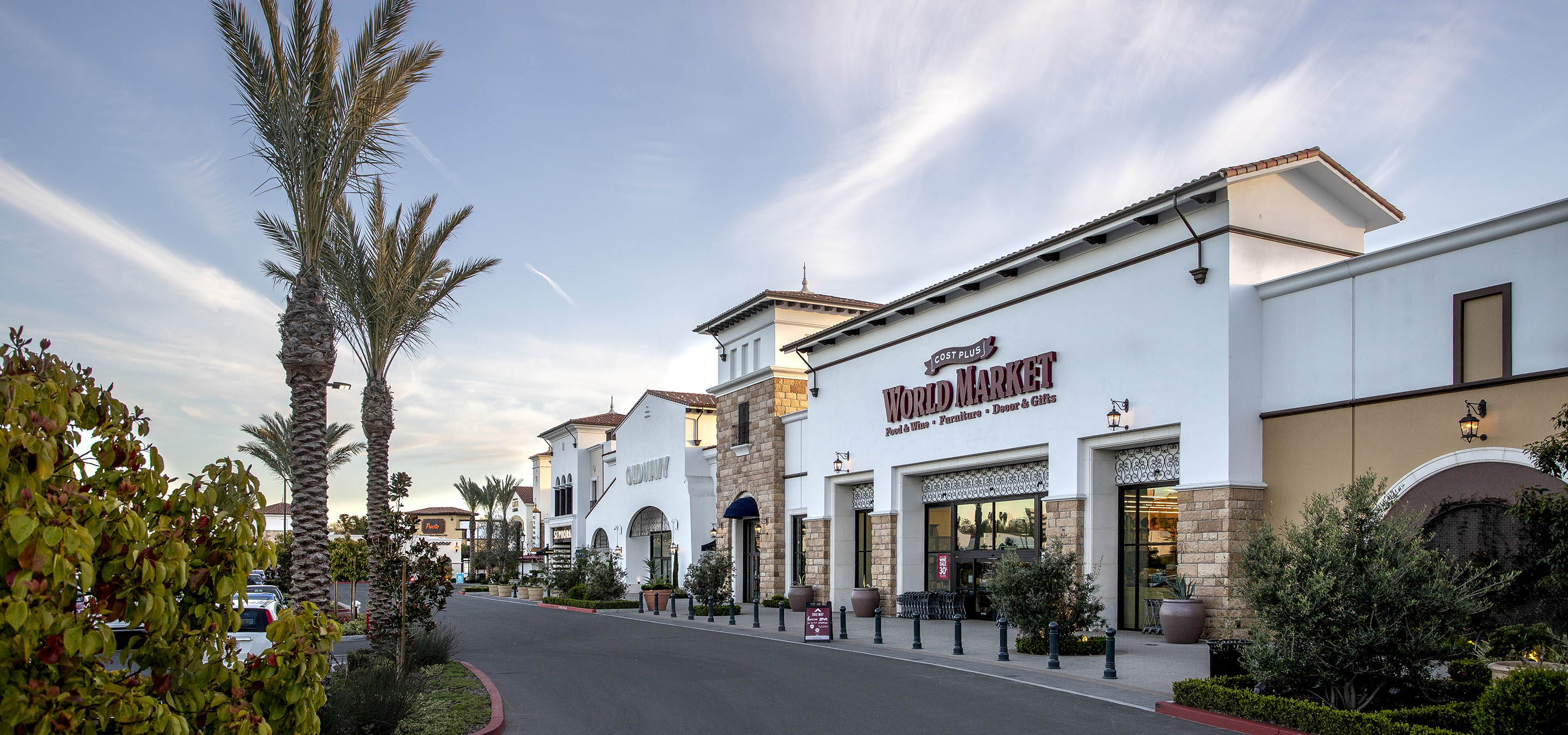 Westfield Topanga Center - AO  Architecture. Design. Relationships.