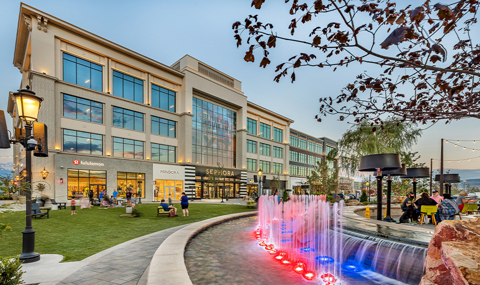 Westfield Topanga Center - AO  Architecture. Design. Relationships.